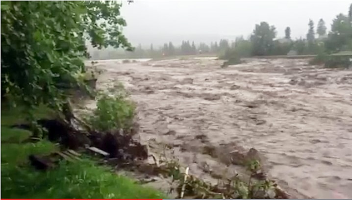 Canmore-flooding