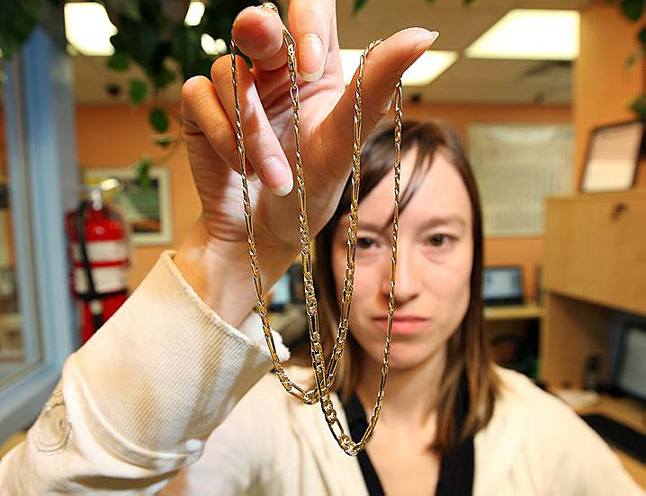 Fake hotsell gold necklace