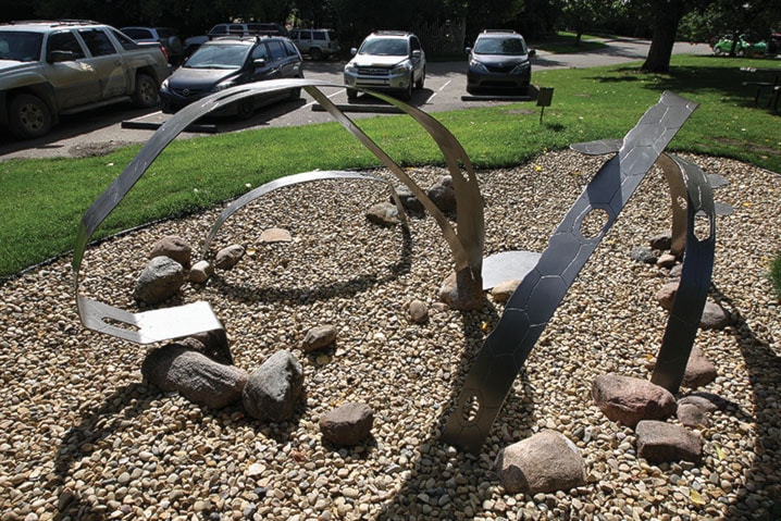 WEB-RDA-Local-Beaver-Den-Sculpture-PIC
