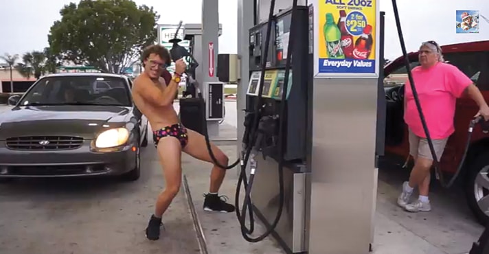 WEB-Spandy-Andy-celebrates-low-gas-prices
