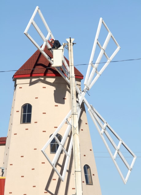 WindmillInspectionRandyMay18_20110518163305