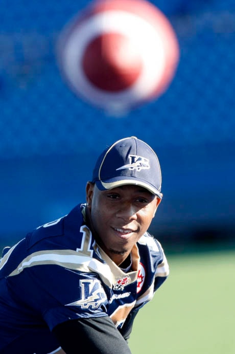 CORRECTS SPELLING OF MICHAEL CFL Blue Bombers 20090925