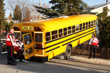 School Bus Hits House 20091112 TOPIX