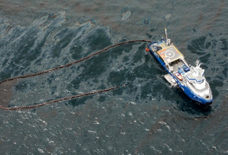 APTOPIX Louisiana Oil Rig Explosion