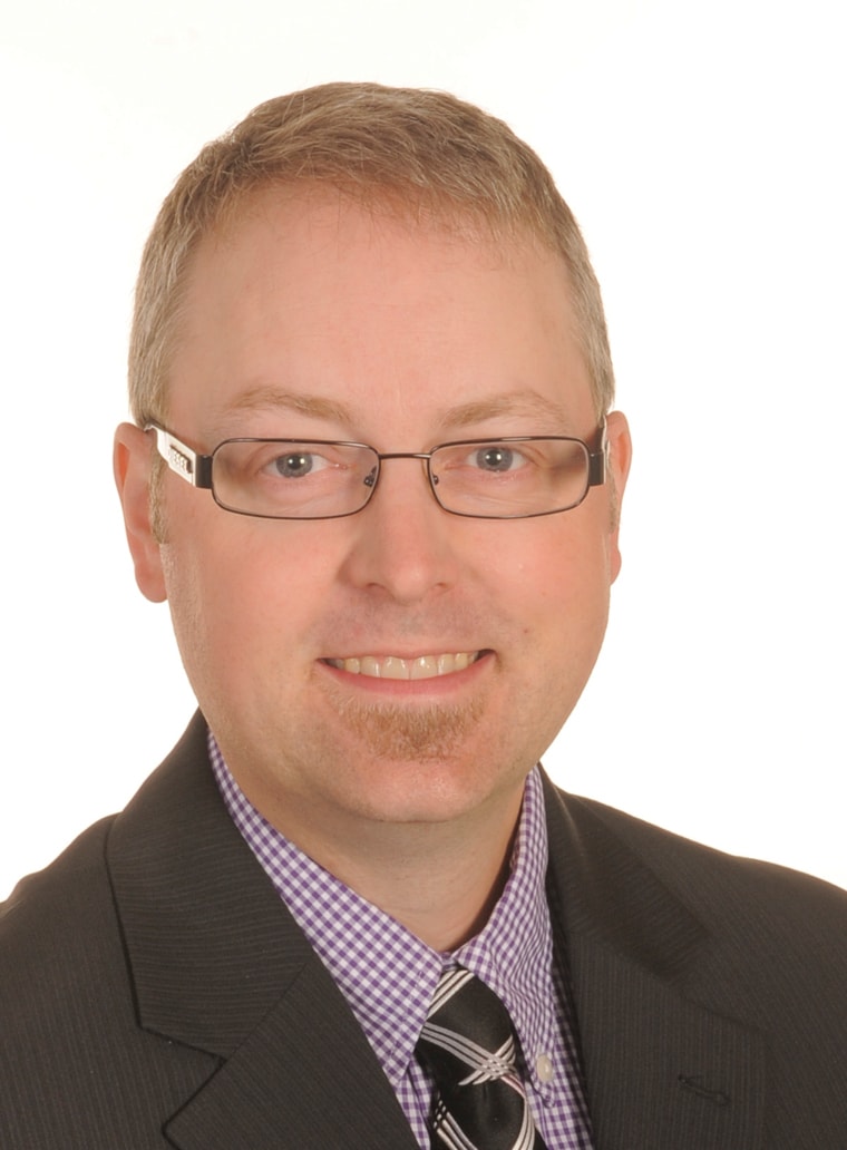 Richard Smalley has been named advertising director of the Red Deer Advocate.