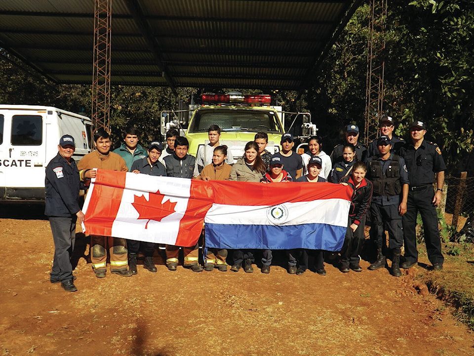 web1_161004-RDA-Local-Paraguay-Firetruck-PIC
