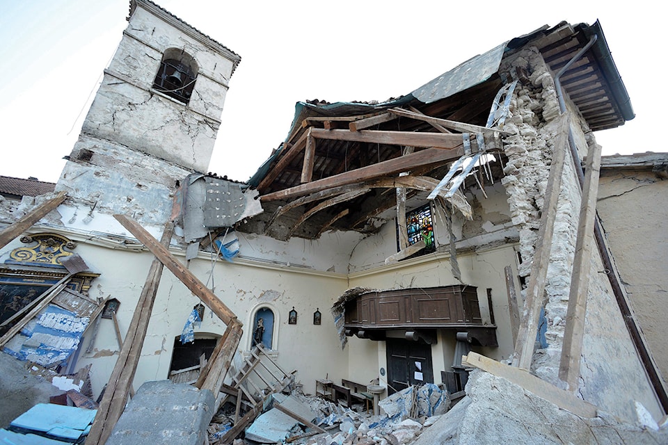 web1_161028-RDA-World-Italy-Quake-PIC-for-web