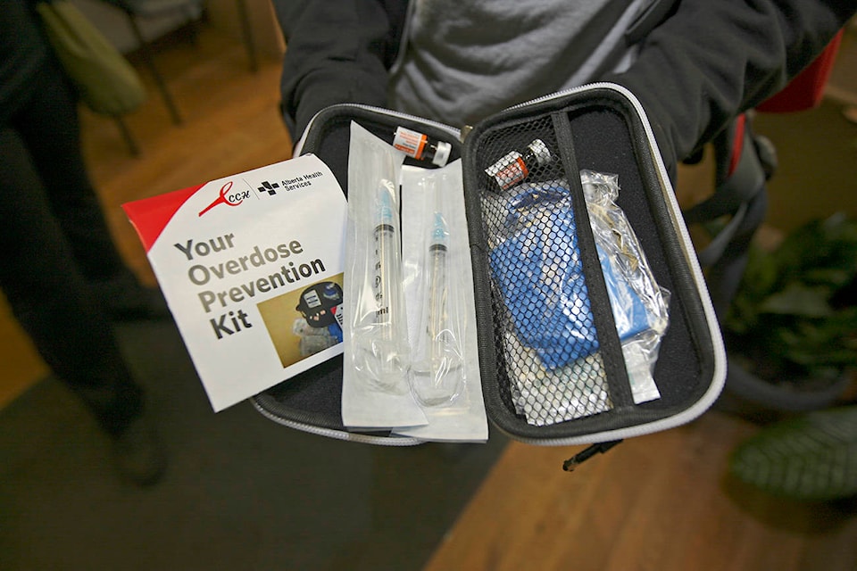 web1_170117-RDA--Naloxone-kits-