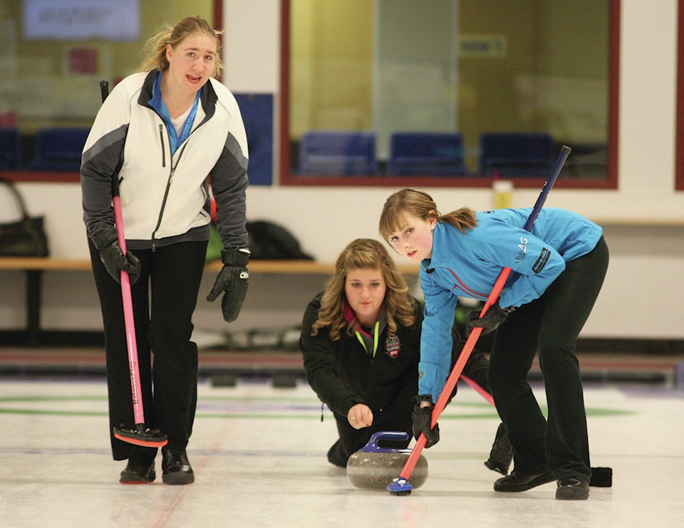 web1_170304-RDA-Sports-curler-of-the-year