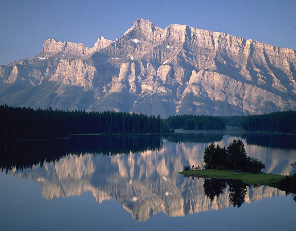 web1_170330-RDA-Alberta-Park-Bike-Trail-WEB