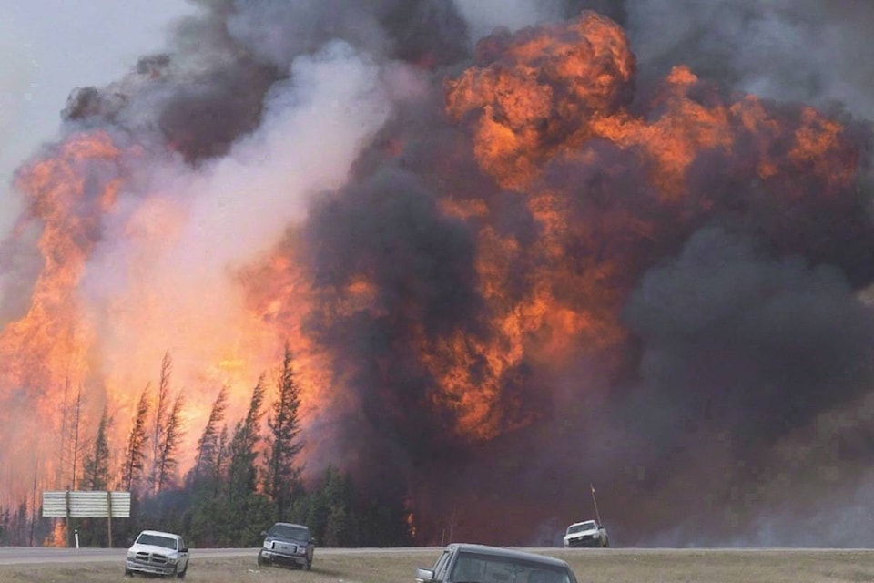 web1_170620-RDA-Canada-Wildfire-Tweets-WEB