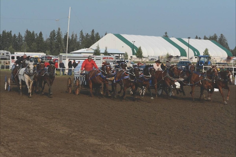 7812417_web1_170721-RDA-M-170722-RDA-Sports-Chuckwagons-Day-3