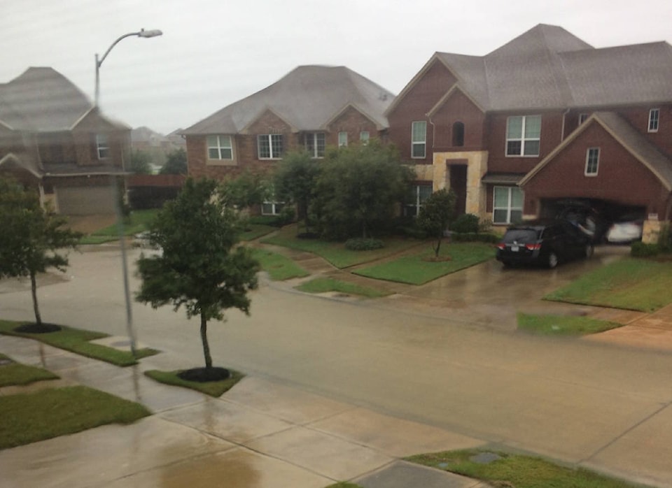 8281913_web1_Houston-flood-photo