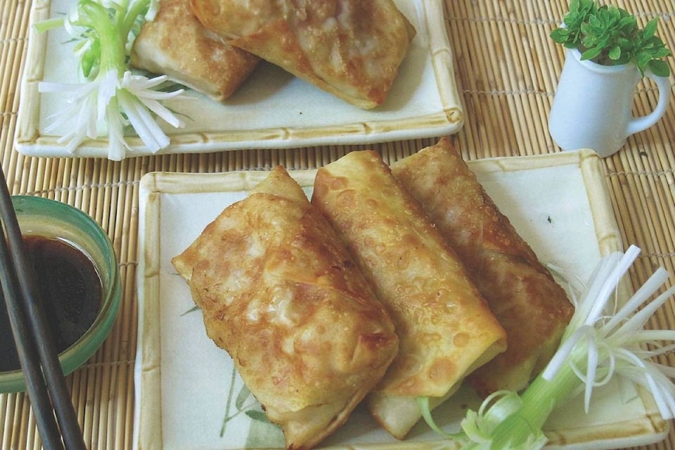 8372758_web1_170904-RDA-M-170905-RDA-LIFE-Egg-rolls