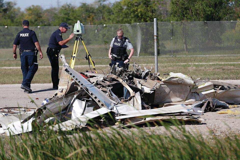 8428916_web1_170908-RDA-Canada-Winnipeg-Plane-Crash-PIC