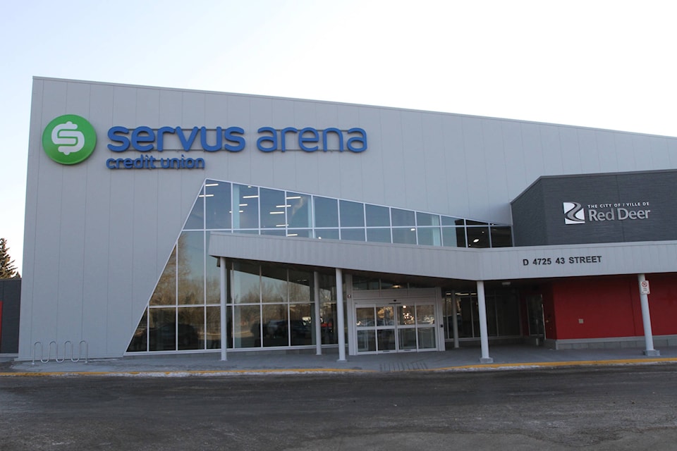 9772986_web1_171212-RDA-Servus-Arena2