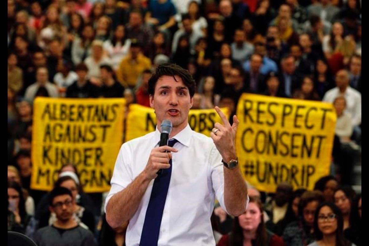 Trudeau gets questions about veterans, racism, pipelines at Edmonton town hall Red Deer Advocate