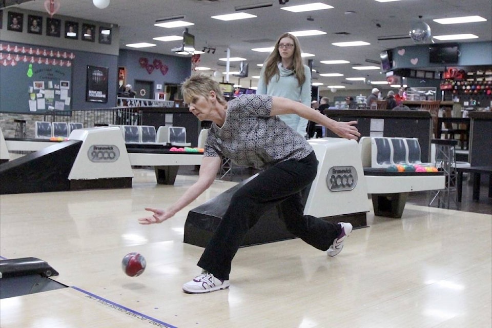 10460436_web1_180202-RDA-Bowling-WEB