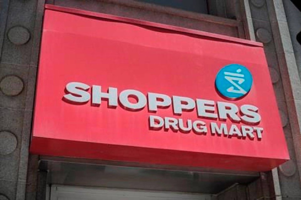 10788996_web1_180227-RDA-Shoppers-Drug-Mart-signs-marijuana-supply-deal-with-Aurora-Cannabis_1