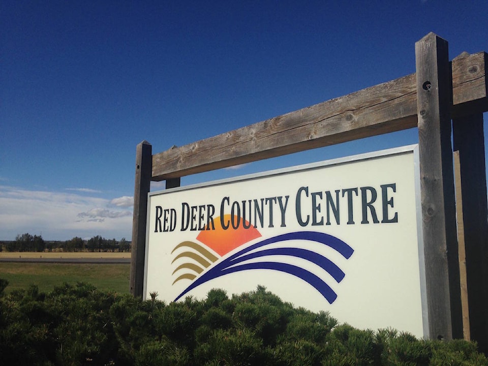 10889169_web1_Red-Deer-County-sign-2
