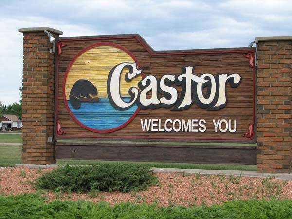 10939503_web1_Castor-town-sign