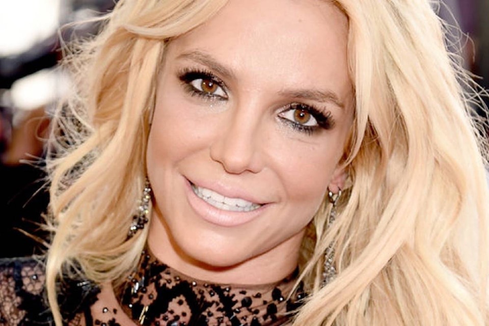 11117315_web1_180321-RDA-Britney-Spears-lands-1st-high-fashion-campaign-with-Kenzo_1