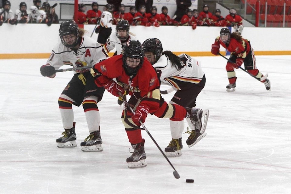 11159636_web1_180324-RDA-Chiefs-Hockey-WEB