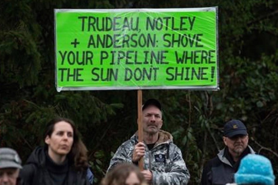 11356257_web1_180409-RDA-Trans-Mountain-pipeline-on-hold-a-spressure-mounts-on-B.C.-to-drop-opposition_2