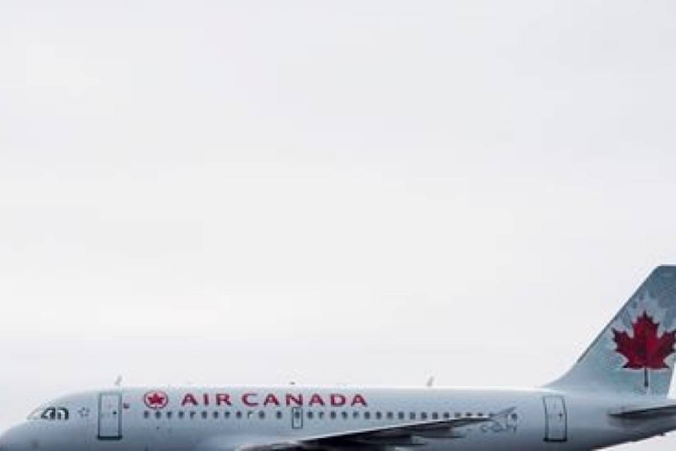 11664247_web1_180430-RDA-Air-Canada-reports-170M-first-quarter-loss-revenue-up-from-year-ago_1