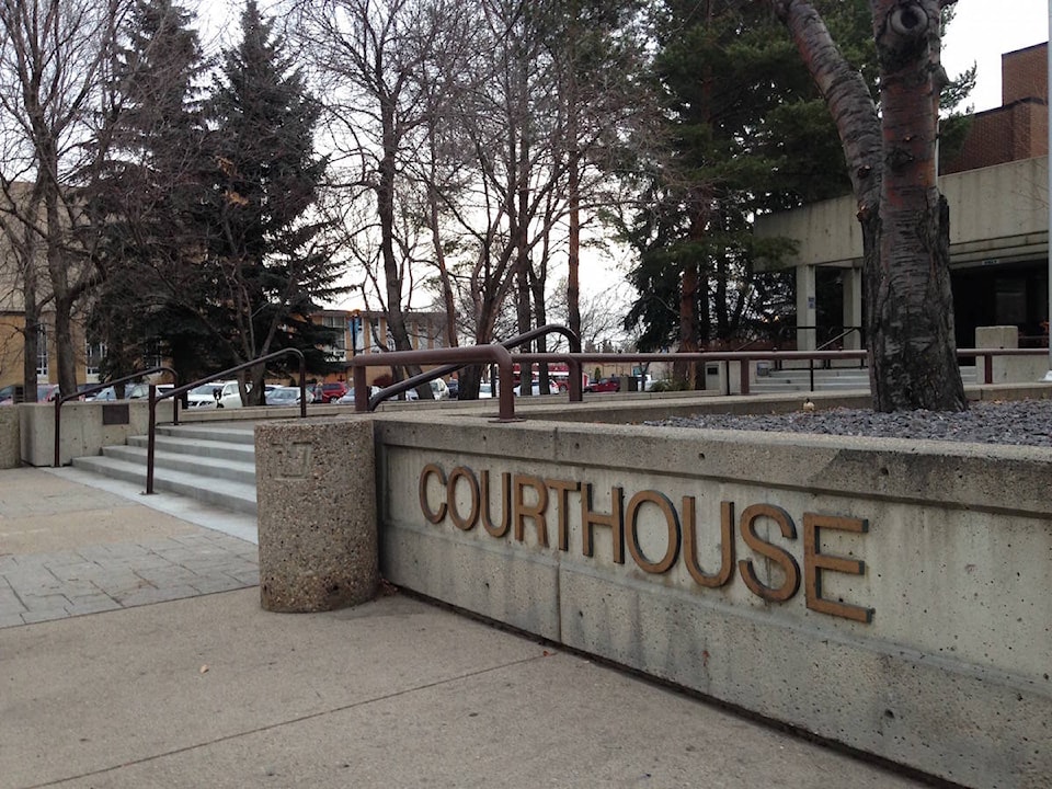 12171570_web1_courthouse-stock