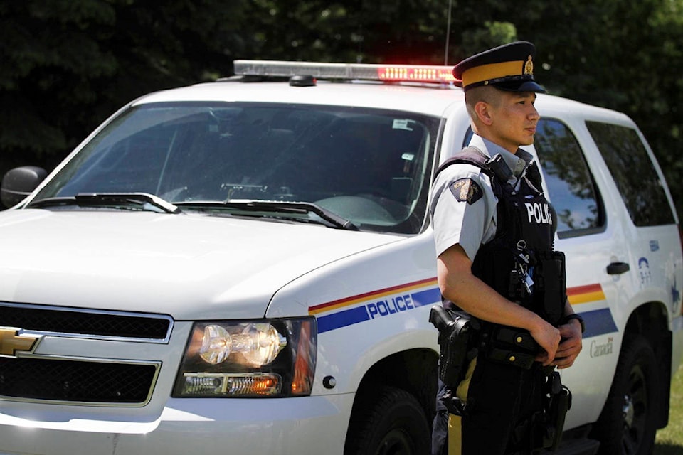 13001727_web1_170616-RDA-RCMP-File_cop-and-car1523