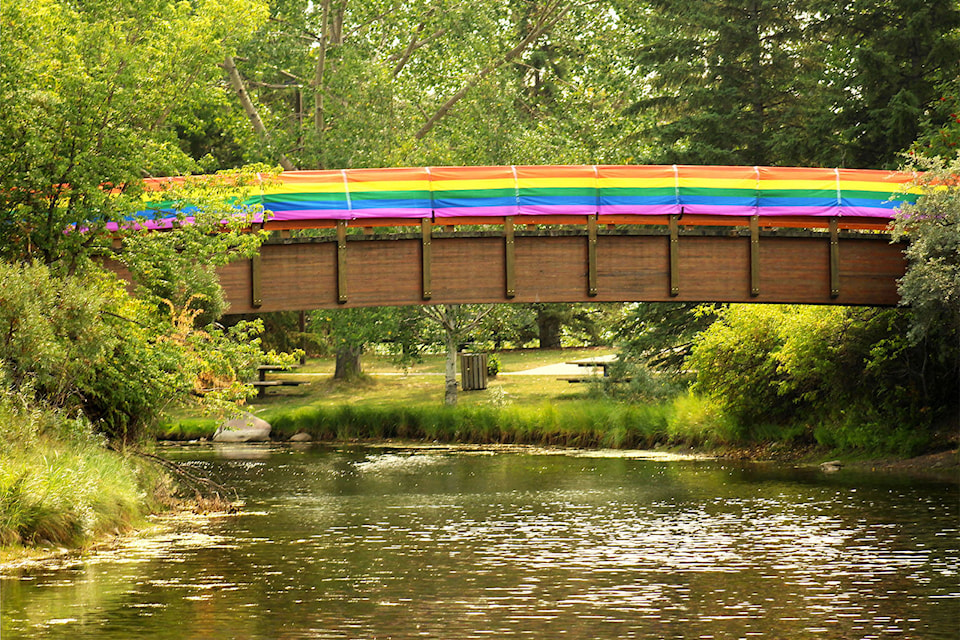 13021239_web1_copy_Pride-Pride-in-Park-Bridge