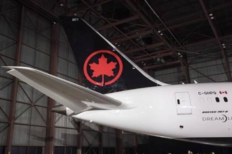 14533211_web1_181126-RDA-Air-Canada-signs-definitive-deal-to-buy-Aeroplan-program-for-450-million_1