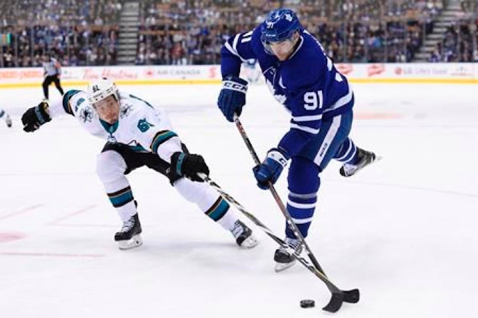 14590323_web1_181129-RDA-Logan-Couture-critical-of-his-Sharks-following-5-3-loss-to-Maple-Leafs_1