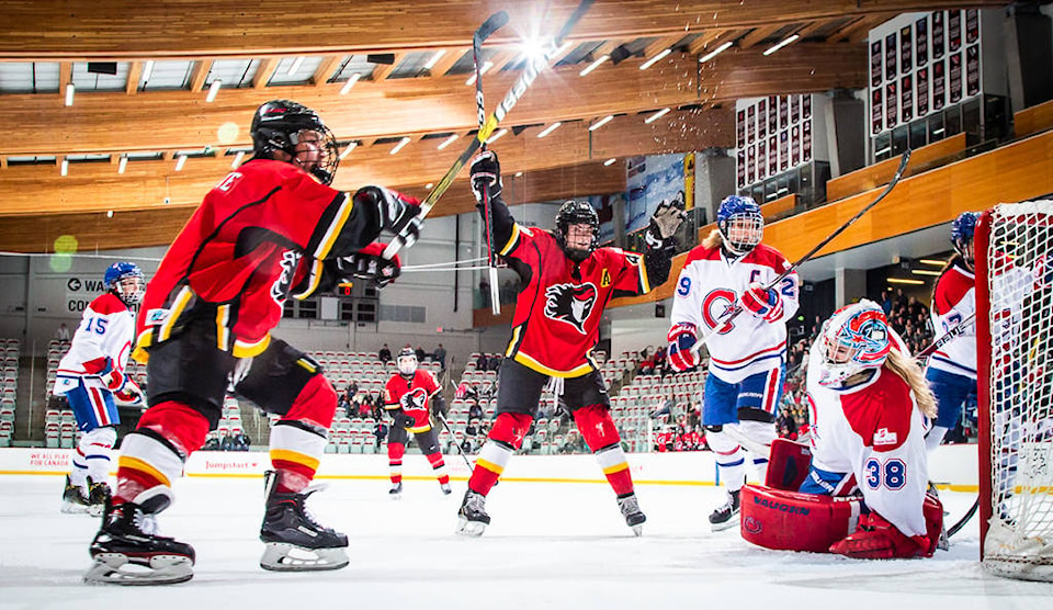 14707038_web1_2018CWHL_Calgary_Montreal-6053