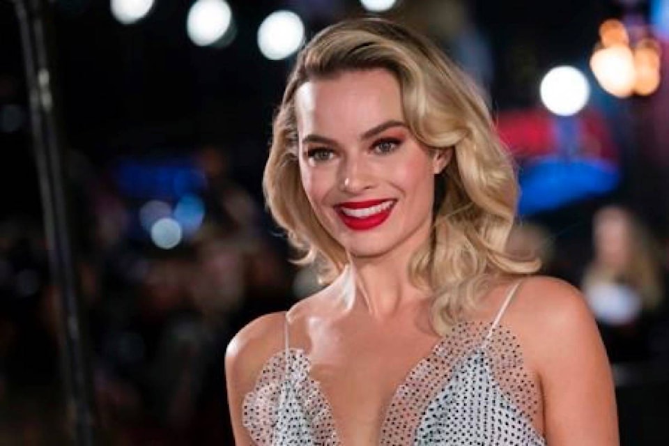 15072557_web1_190109-RDA-Margot-Robbie-to-play-Barbie-in-live-action-film_1