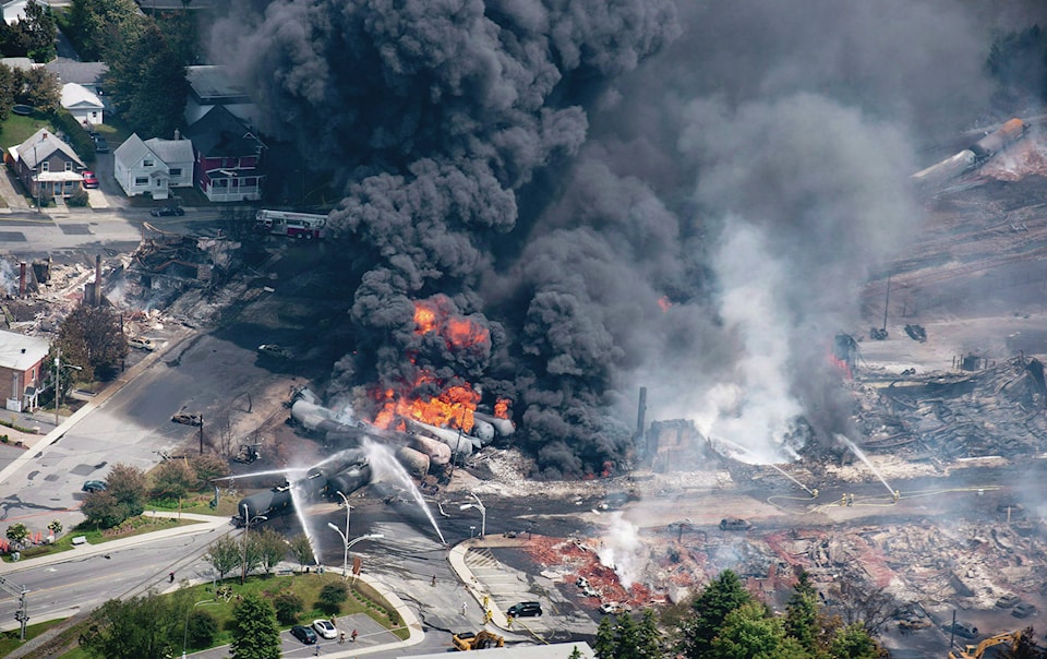 15154245_web1_190116-RDA-Lac-Megantic