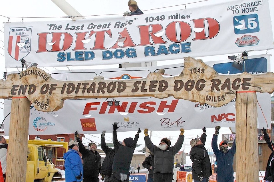 15937496_web1_190313-RDA-Alaskan-Native-Pete-Kaiser-wins-Iditarod-sled-dog-race_1