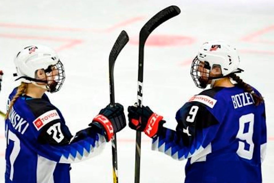 16364091_web1_190411-RDA-2010-controversy-changed-womens-hockey-but-Canada-U.S.-still-out-front_1