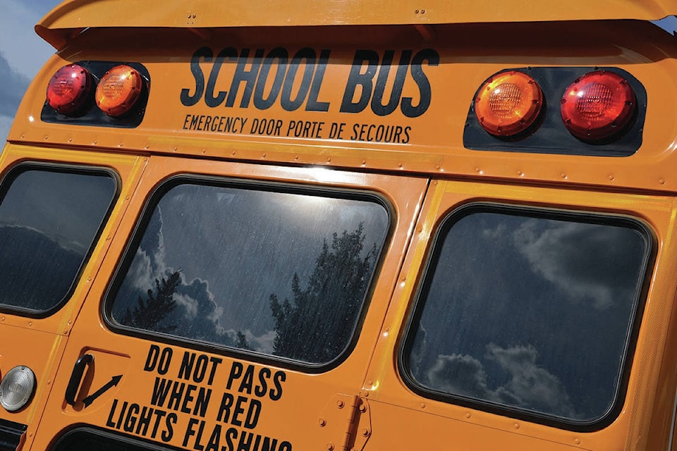 16548200_web1_School-bus1WEB