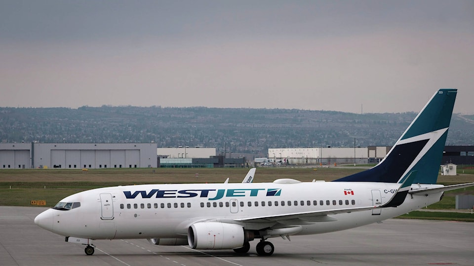 16614683_web1_180523-RDA-westjet