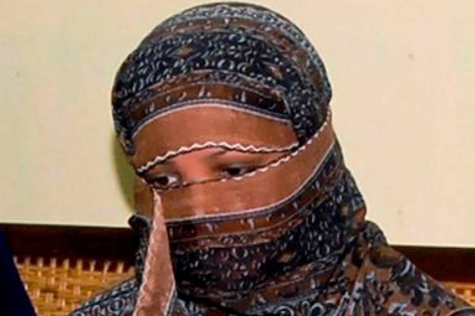 16745945_web1_190508-RDA-Christian-woman-acquitted-of-blasphemy-in-Pakistan-arrives-in-Canada-lawyer_1