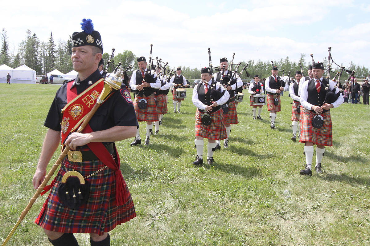 17407792_web1_190622-RDA-Highland-Games-WEB