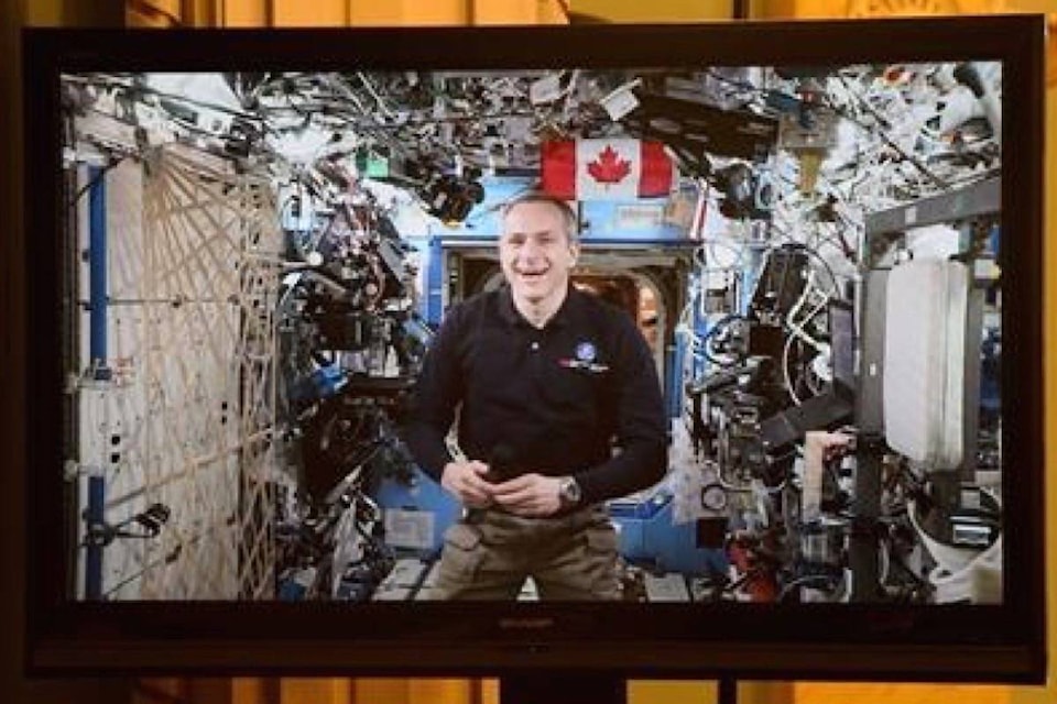 17415281_web1_190624-RDA-Canadian-astronaut-David-Saint-Jacques-set-to-return-after-more-than-six-months-in-space_1