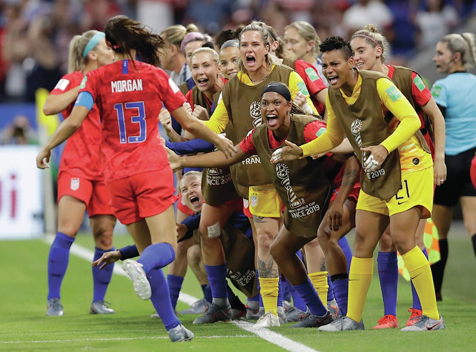 17550945_web1_190703-RDA-womens-world-cup-US-win