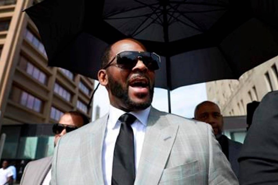 17676990_web1_190712-RDA-R.-Kelly-arrested-again-in-Chicago-on-federal-sex-charges_1