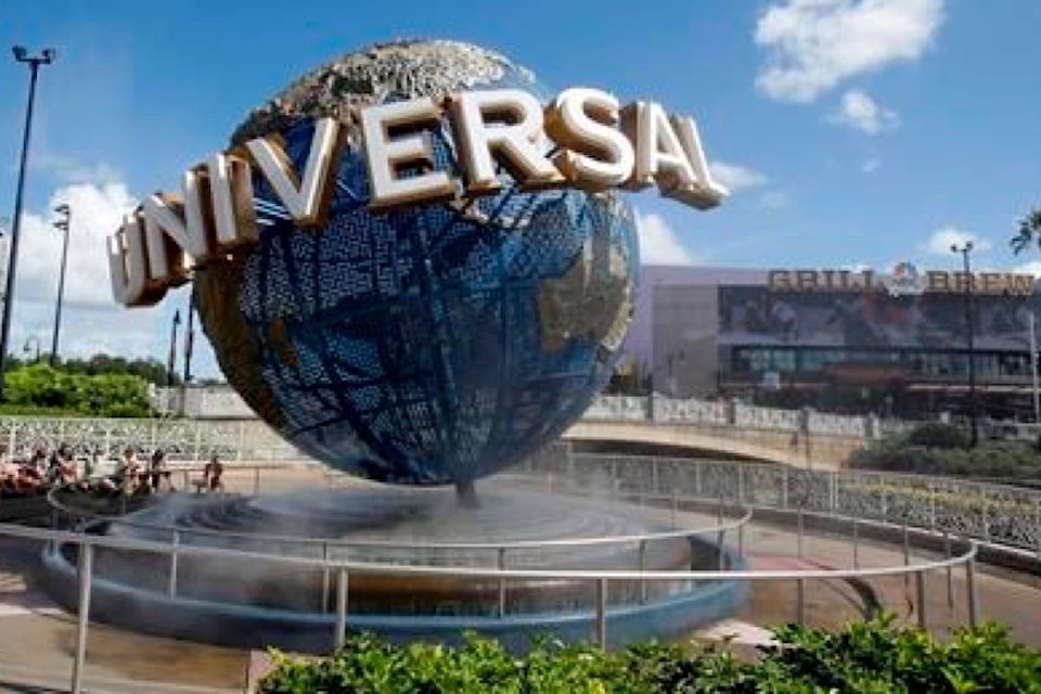 17959891_web1_190802-RDA-Universal-says-doubling-Orlando-resort-size-with-4th-park_1