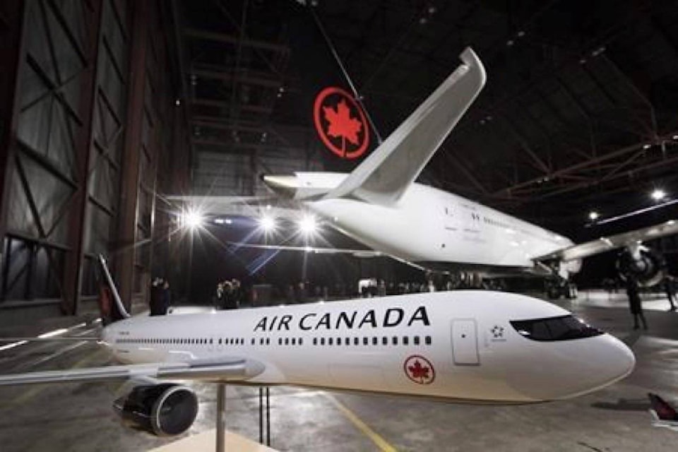 18178197_web1_190812-RDA-Air-Canada-ups-purchase-price-in-Transat-bid-securing-largest-shareholders-support_1