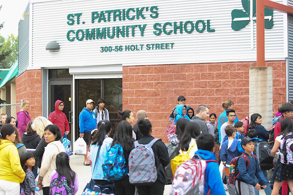 18296728_web1_180813-RDA-StPatricks-School-First-Day-web