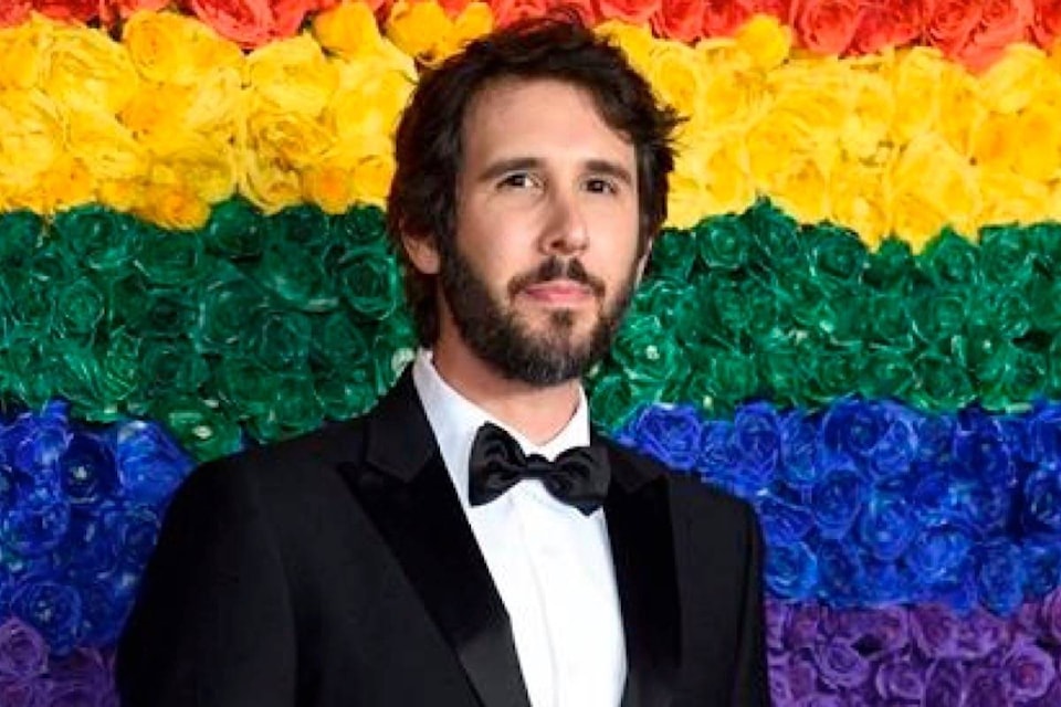 18855059_web1_191008-RDA-Josh-Groban-plans-to-let-go-in-upcoming-show-series_1